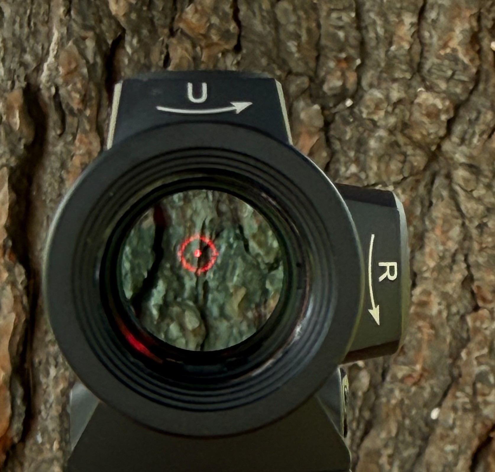Red dot sight on firearm